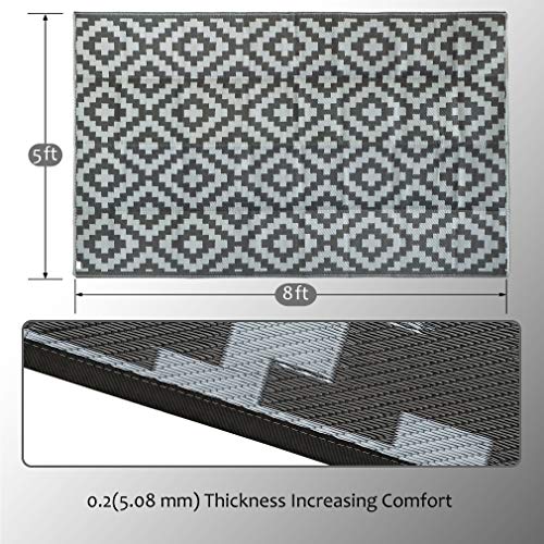 SAND MINE Reversible Mats, Plastic Straw Rug, Modern Area Rug, Large Floor Mat and Rug for Outdoors, RV, Patio, Backyard, Deck, Picnic, Beach, Trailer, Camping (5' x 8', Black Grey Lattice)