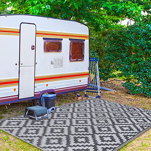 SAND MINE Reversible Mats, Plastic Straw Rug, Modern Area Rug, Large Floor Mat and Rug for Outdoors, RV, Patio, Backyard, Deck, Picnic, Beach, Trailer, Camping (5' x 8', Black Grey Lattice)